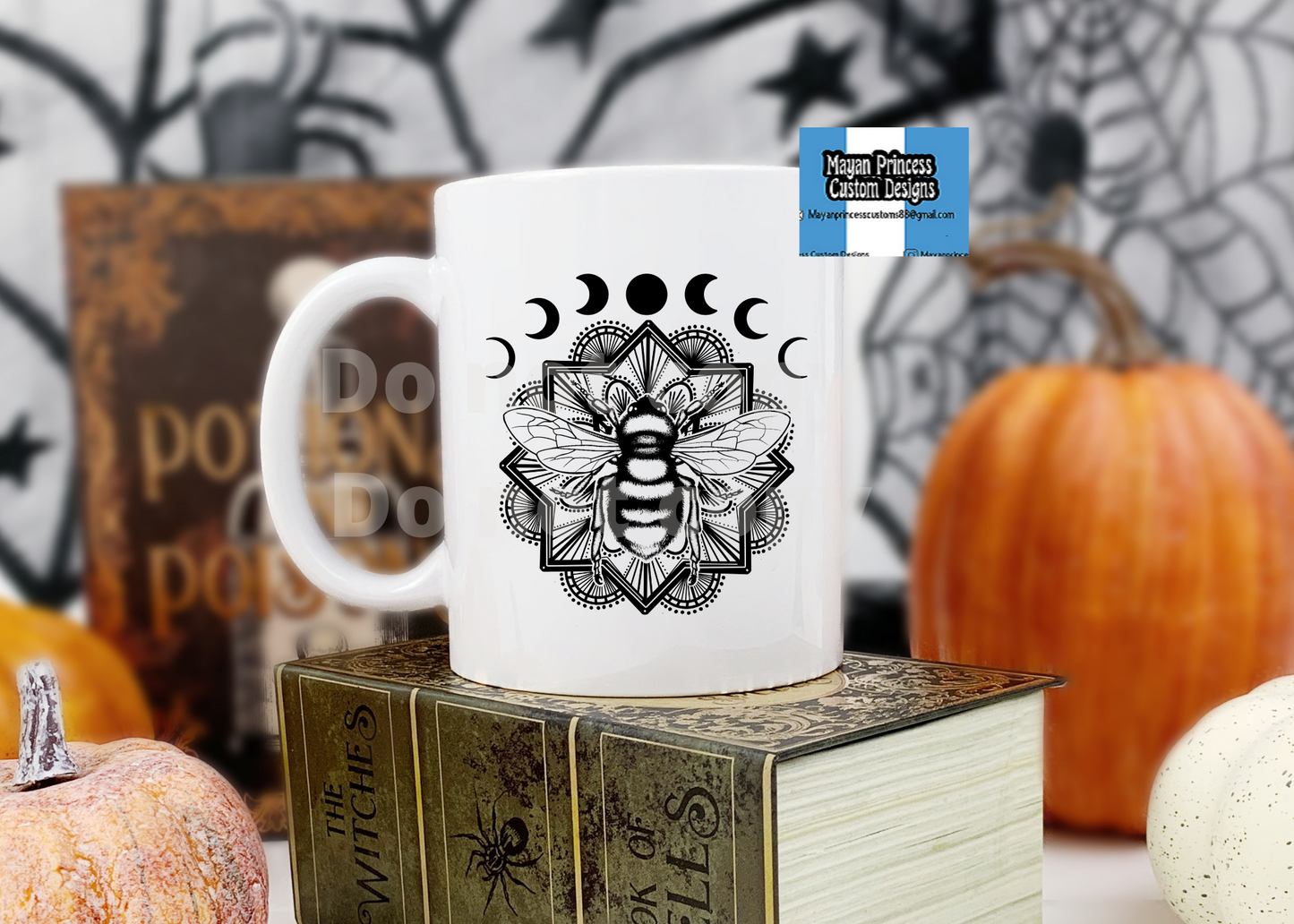 Bee moon | Coffee Mugs