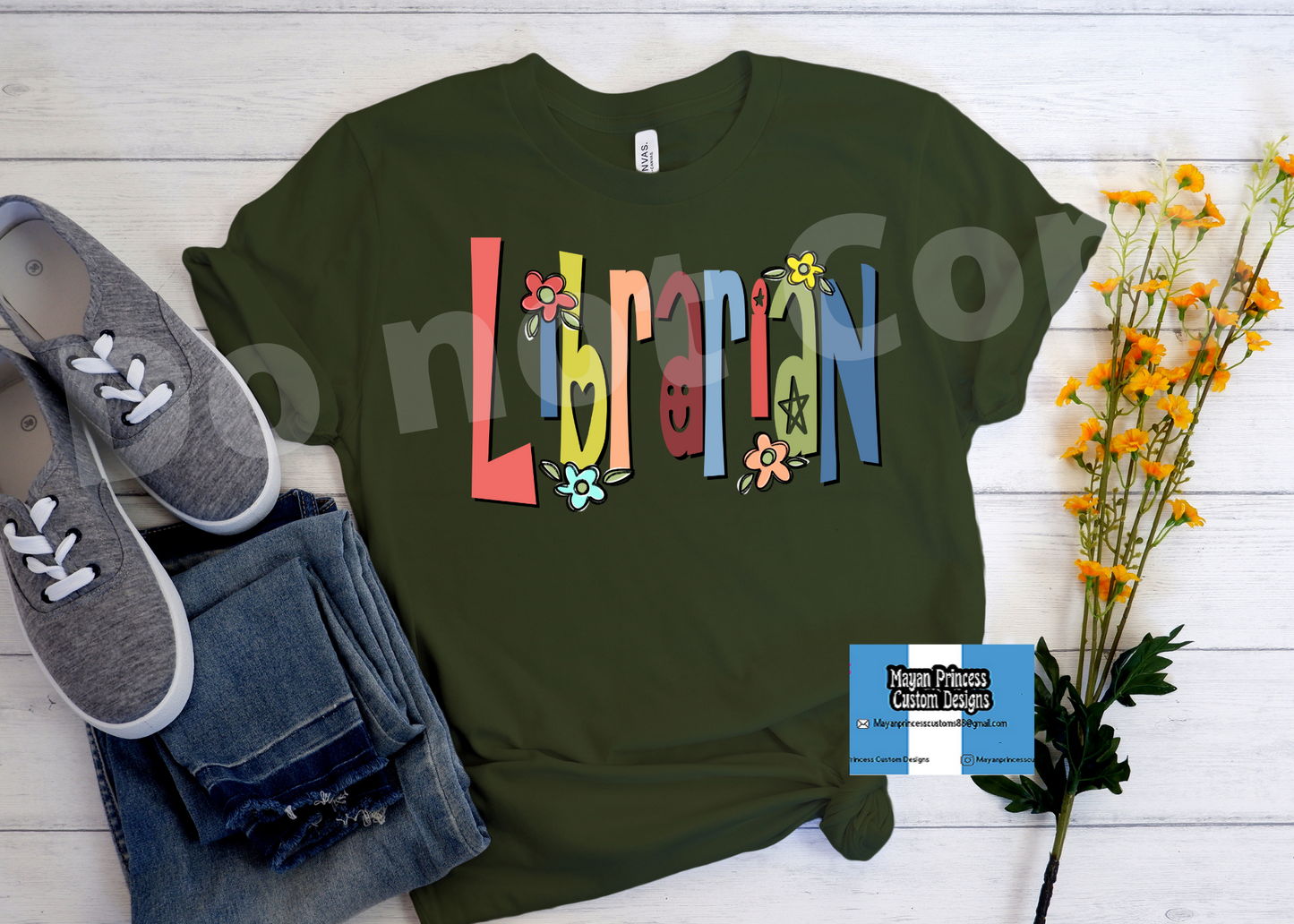 Librarian flowers | T shirt