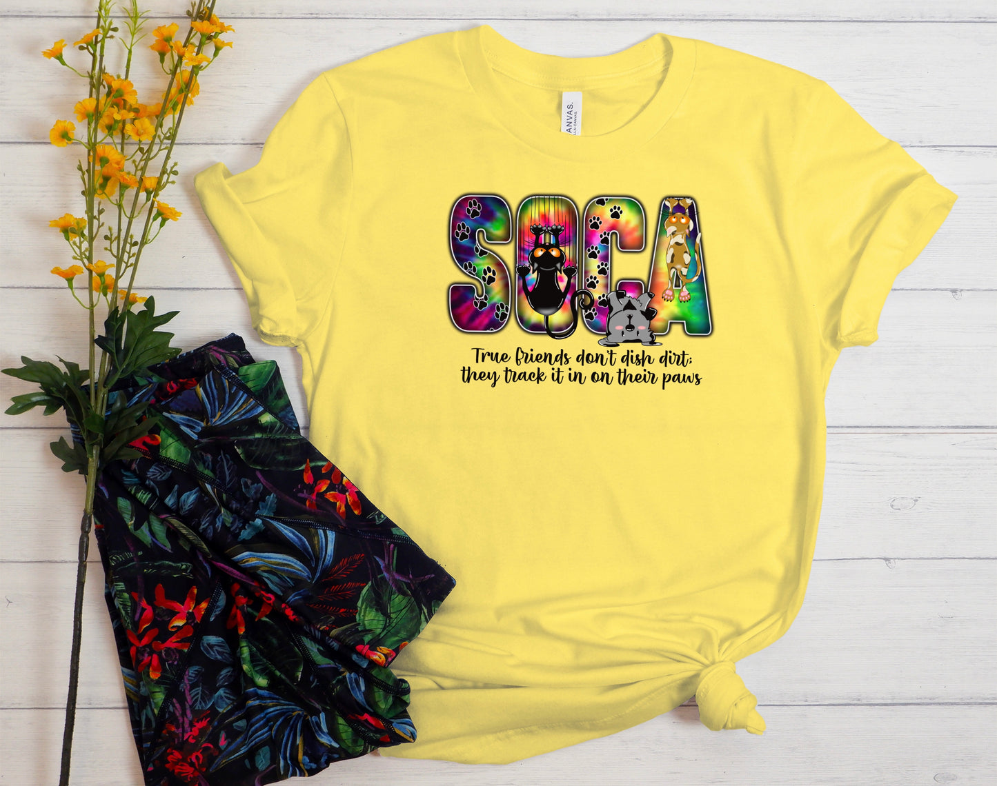 SOCA friends dish dirt! | T shirt